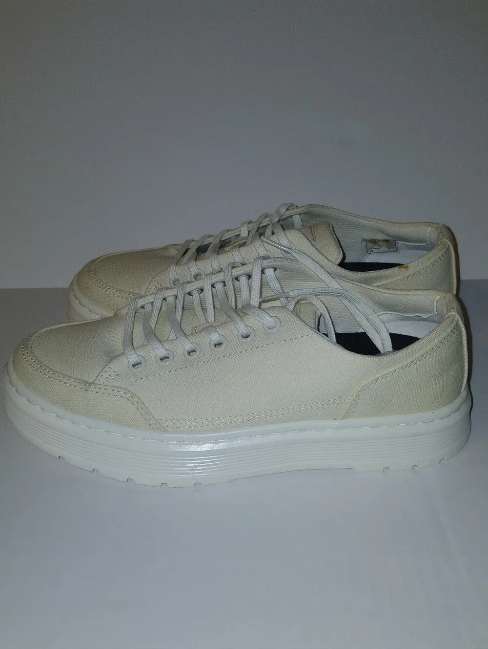 Dr Martens Softwair Brookline 6 Eye Low Top Sneakers Cream Canvas Unisex W 8/ M7